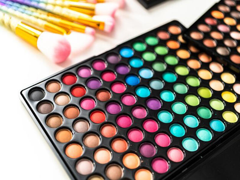 راهنمای انتخاب سایه چشم|خرید لوازم آرایشی اصل